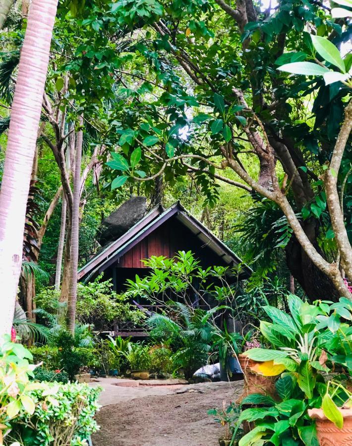 Hotel Bambu Huts Baan Tai Exterior foto